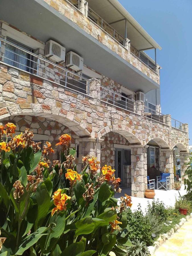 Aparthotel Golden Dolphin &